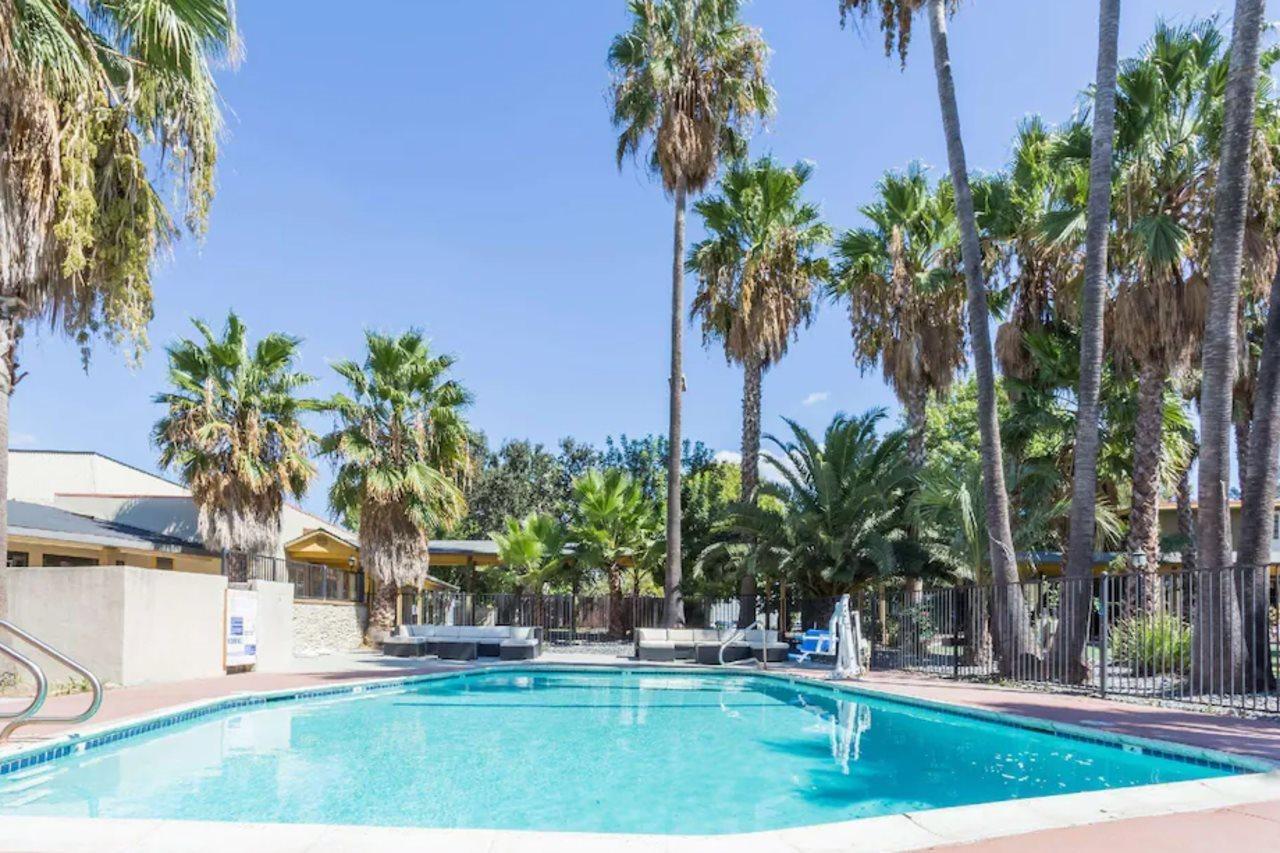 Prodigy Hotel, A Days By Wyndham 3* Davis